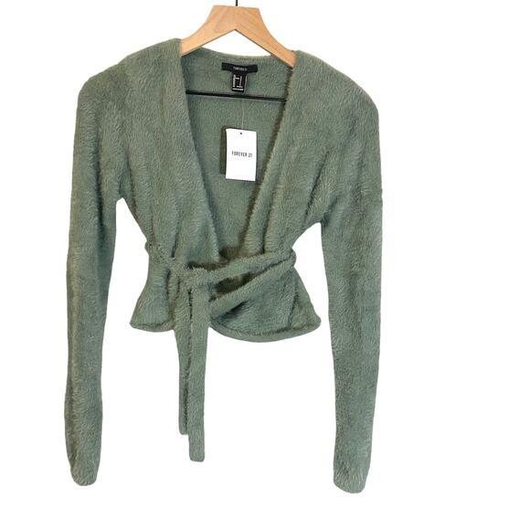 Forever 21 NWT Cropped Sweater-Knit Wrap Top Green Fuzzy Cardigan Sz L - Picture 2 of 12